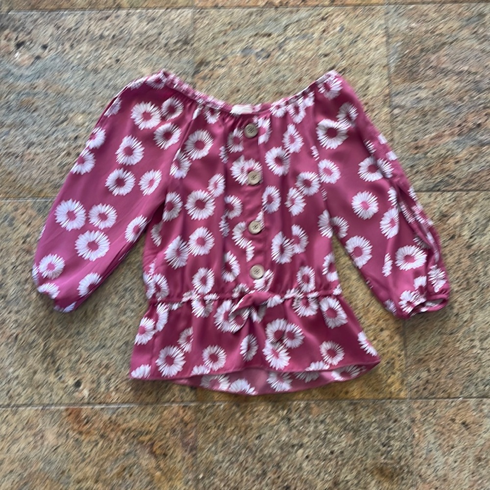 NWOT Convertible off the Shoulder Top
